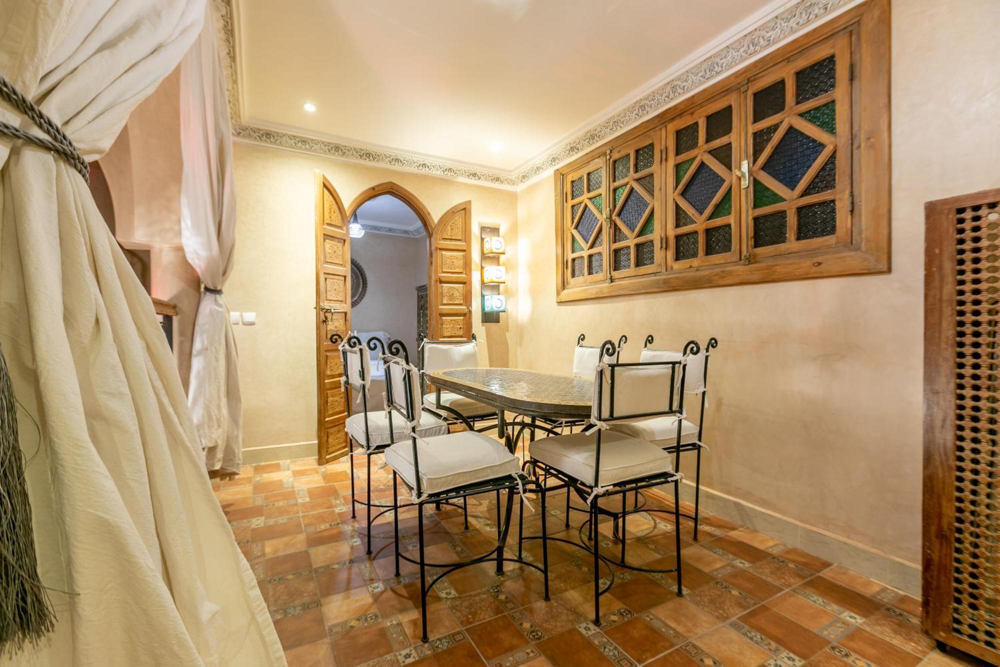 Riad Dali Marrakesh Bagian luar foto